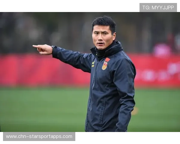 邵佳一凭借沟通技巧被选为国足新帅，球员力挺，2004年邵佳一在哪个俱乐部效力